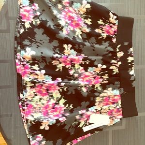Floral skirt. Tags still on